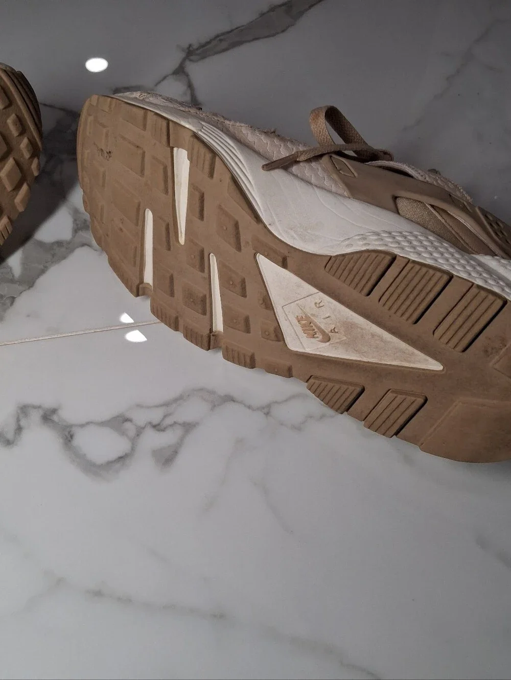 Nike Air Huarache Snakeskin Beige Lace Up Running Sneaker US 9
